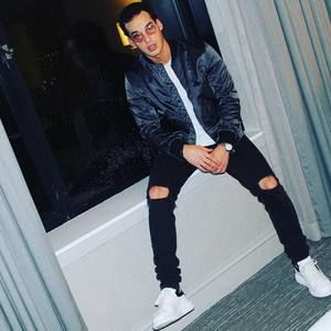 Meet your Posher, Benjamin